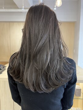 バベル アット フルリール 甲子園口(BABEL at fleurir) 赤味を抑えたオリーブとレイヤーカット