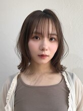 フルブルーム 東林間(fullbloom)&nbsp;外ハネレイヤーボブアッシュカラーケアカラーレイヤーカット