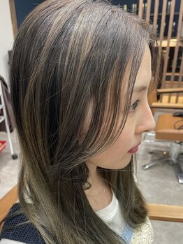 ルリエ(Relier)の写真/一人ひとり個性を大切にしたスタイルで、あなたの魅力を引き出します。忙しい毎朝のスタイリングも簡単に♪