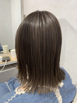 ワンデイ 表参道(oneday) ロングボブ×ミルクティーブラウンカラー