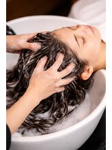 《クイックスパ》忙しい方にも◎気になるベタつき・においをケアして、頭皮からスッキリ爽快に♪