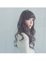 カッツヘアー(KATZHAIR) - -軽やかな流れるバングとアッシュカラーでイマドキロング - - 