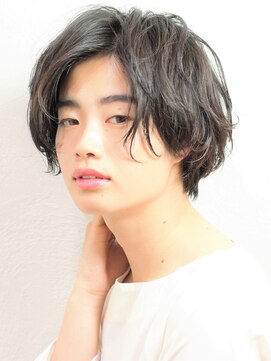 ヴォロンテ(volonte) ショートパーマ/グレージュカラー/前髪なしショート/30代