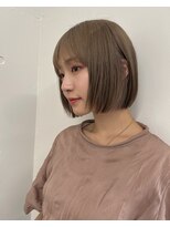 ユノ(juno)&nbsp;ミニボブ×くすみベージュ＊シオガマ