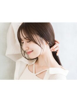 【なんば駅1分】丁寧な施術で30代からの白髪が気になる大人女性から絶大な支持◎口コミ高評価◎22時まで