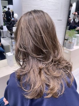 ステア ケース(stair case) 【NATASHA】銀座レイヤーカット/20代/30代/40代/50代