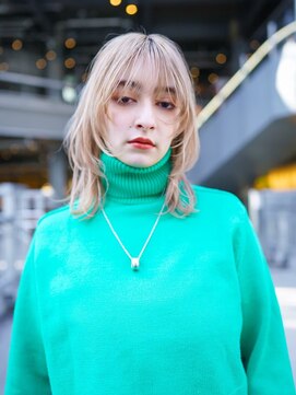 ギークス(GEEKS) 【GEEKS渋谷】ミルクティーベージュ/ハイトーン/ウルフカット/冬