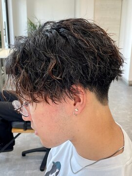 フゥ 宇都宮(FeU) 波巻きパーマメンズパーマメンズヘアツーブロックツイストパーマ