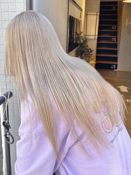 ジーナ(XENA) ケアブリーチ×ハイトーン×ホワイトベージュ(渋谷)