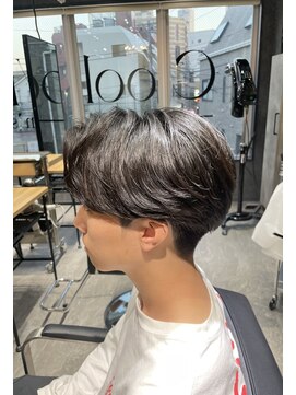 クール ヴィヴィ(Cool ViVi) センターパートマッシュ