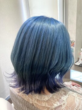 ヴィサージュプラス(VISAGE plus) ブルー×ネイビーパープルのグラデーションスタイル♪