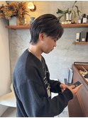 センターパートウルフ