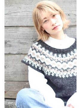 ブークル(boucle) ハイトーン外ハネボブ