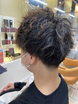 クオリス 上板橋店(QUALIS) ショートマッシュツイストパーマ【簡単セット×パーマ】