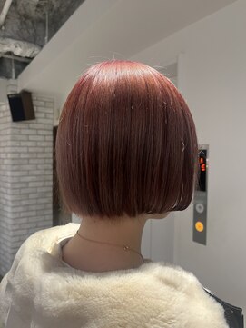 エイトセカンド 新宿三丁目店(EIGHT second) ショートボブハイトーンカラー