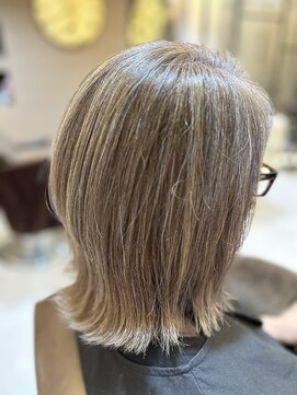 サロン ド ルーク(salon de LHOOQ) 外ハネ大人ミディアム