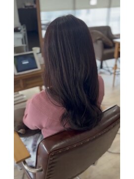 リープリング(Liebling) ナチュラルだけど可愛さ引き立つピンクブラウン