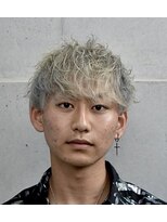 カーニー 上野(kearny)&nbsp;ハイトーンショートツイストスパイラルパーマシャドウパーマ