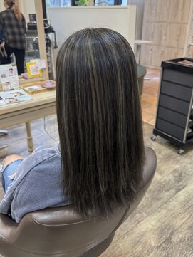 アルターリール(aL ter Rire) ホワイトグレージュ/デジタルパーマ/チェリーブラウン/杉田花乃