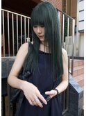 モスグリーンカラー切りっぱなしロングヘア