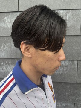 ヒュイル バイ ニアウ(Hwyl by Niau) メンズマッシュセンターパートスパイラルパーマニュアンスパーマ