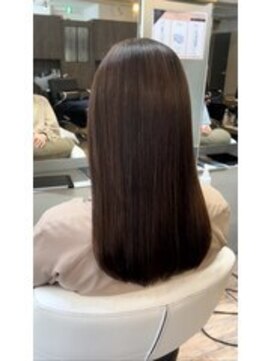 ルチア パリ(Luccica PARIS) 【Luccica PARIS sayumi】髪質改善うるつやロングストレート