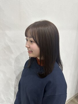 オリーブベージュ/透明感カラー