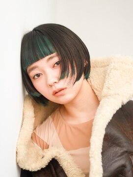 トゥコ(tuco) フェイス レイヤー ミニボブ インナー カラー デザイン