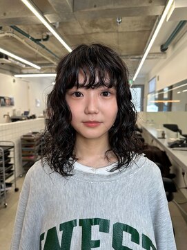 テンション(tension) レイヤーカットスパイラルパーマ髪質改善札幌駅大通バスセンター