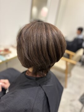 テラス アヴェダ 大丸心斎橋店(Terrace AVEDA) 大人美フォルムの丸みショートボブ