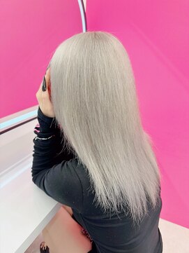 ロサ ファイブヘアー(Rosa..5Hair) ホワイトベージュ