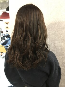 ロンド ルージュ 銀座店(Lond rouge) 【佐藤詩穂】ダックアッシュカラー