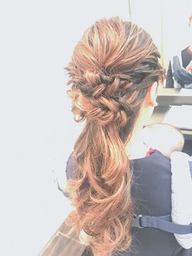 ブラウ ネイル パーティー(Blau Nail Party) ざっくりローポニ