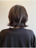 バイオレットベージュの外ハネスタイル