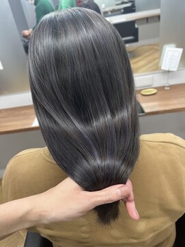 シカ 神戸三宮元町店(Cica) 透明感 ブリーチ ハイライト グレージュ アッシュ 三宮 元町