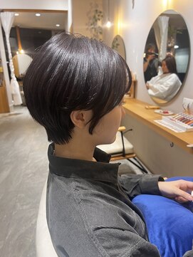 パラゴ(PARAGO.) 《城東区/緑橋/女性サロン》ラベンダーカラー×耳掛けショート