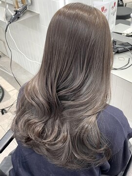 オニキス(ONYX) ブリーチなしで叶うアイスココアベージュ【chisato】