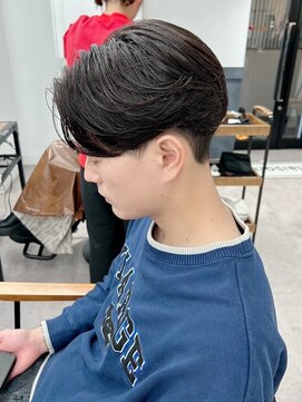 ネオリーブ クーロ メゾン 横浜(Neolive curro Maison) 韓国センターパートニュアンスカルマ風パーマ[メンズ]