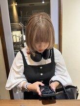 ルート(root)&nbsp;透明感カラー/ダブルカラー/ミルクティーベージュ/ベージュ/登戸