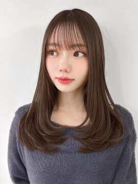 アフロート トウキョウ(AFLOAT TOKYO) ぱっつん前髪シースルーバング小顔顔まわりレイヤーカット