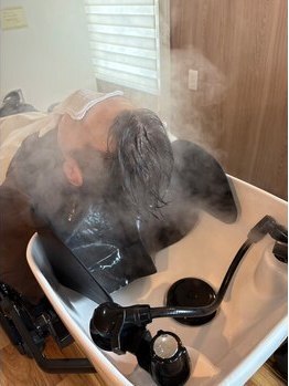 リラックス(Re:LUCK'S)の写真/ヘッドスパが自慢◎頭皮の汚れを落とし、髪のハリやコシをUP！髪も心もリフレッシュできる至福のひとときを