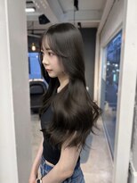 エル バイ ホーム(L by HOME)&nbsp;くびれヘア 暗髪 透明感 オリーブ グレー