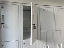 ☆貴重品を保管する便利な鍵付きロッカー完備☆（自由が丘）