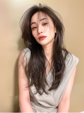 ラベストクズハ(LOVEST KUZUHA) ロングレイヤー/レイヤーカット/韓国風ヘア/ハッシュカット