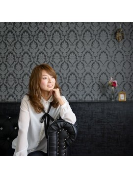 オートクチュールランコントレ(Haute Couture Rencontrer) 可憐に揺れ動くヘアスタイルがフェミニンな女性を演出♪