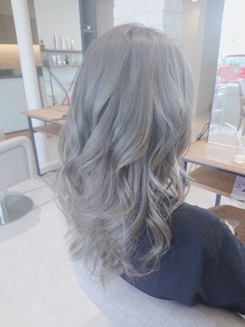 ルル カリス(lulu CHARIS) ミディアムレイヤー