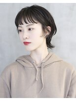 イル(ill)&nbsp;マッシュウルフ　透明感ツヤカラー　グレージュ　大須