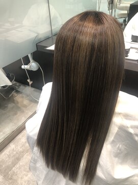 ファムバイアヴァンス(Femme by AVANCE.) ハイトーンカラー&髪質改善トリートメント