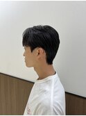 韓国メンズヘア　カルマパーマ　センターパート　ダウンパーマ