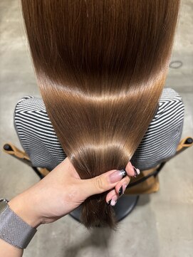 トテ(tote.) 柔らか暖色ベージュ